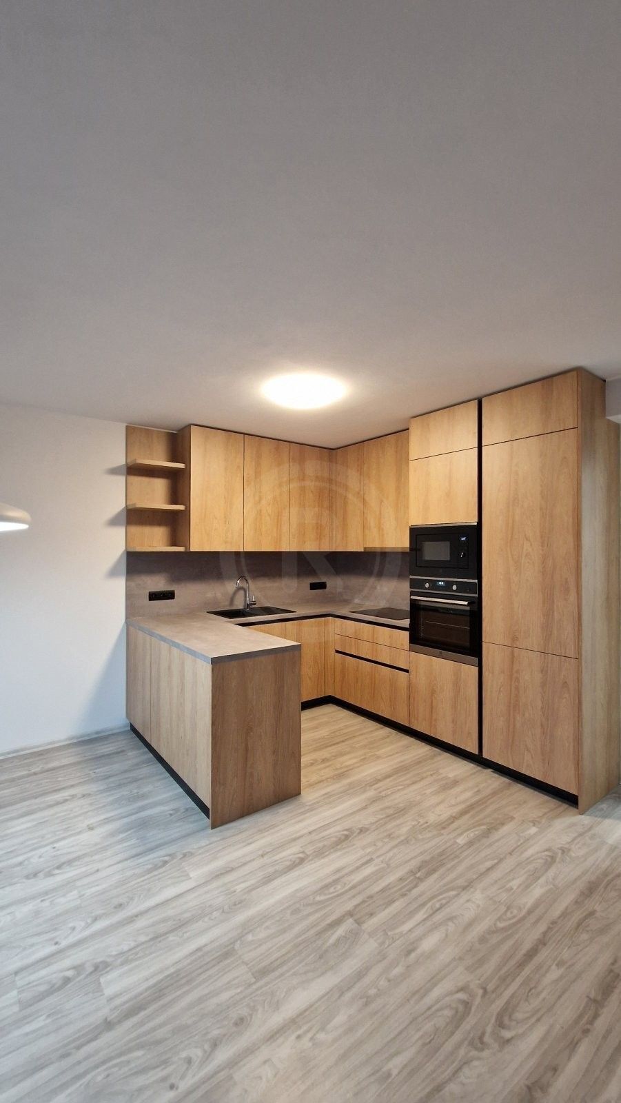 Pronájem byt 2+kk - Šroubárenská, České Budějovice, 64 m²