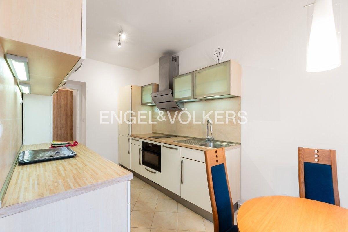 Byt 2+1 · 60 m² · Na Veselí 744, Praha Nusle - 3