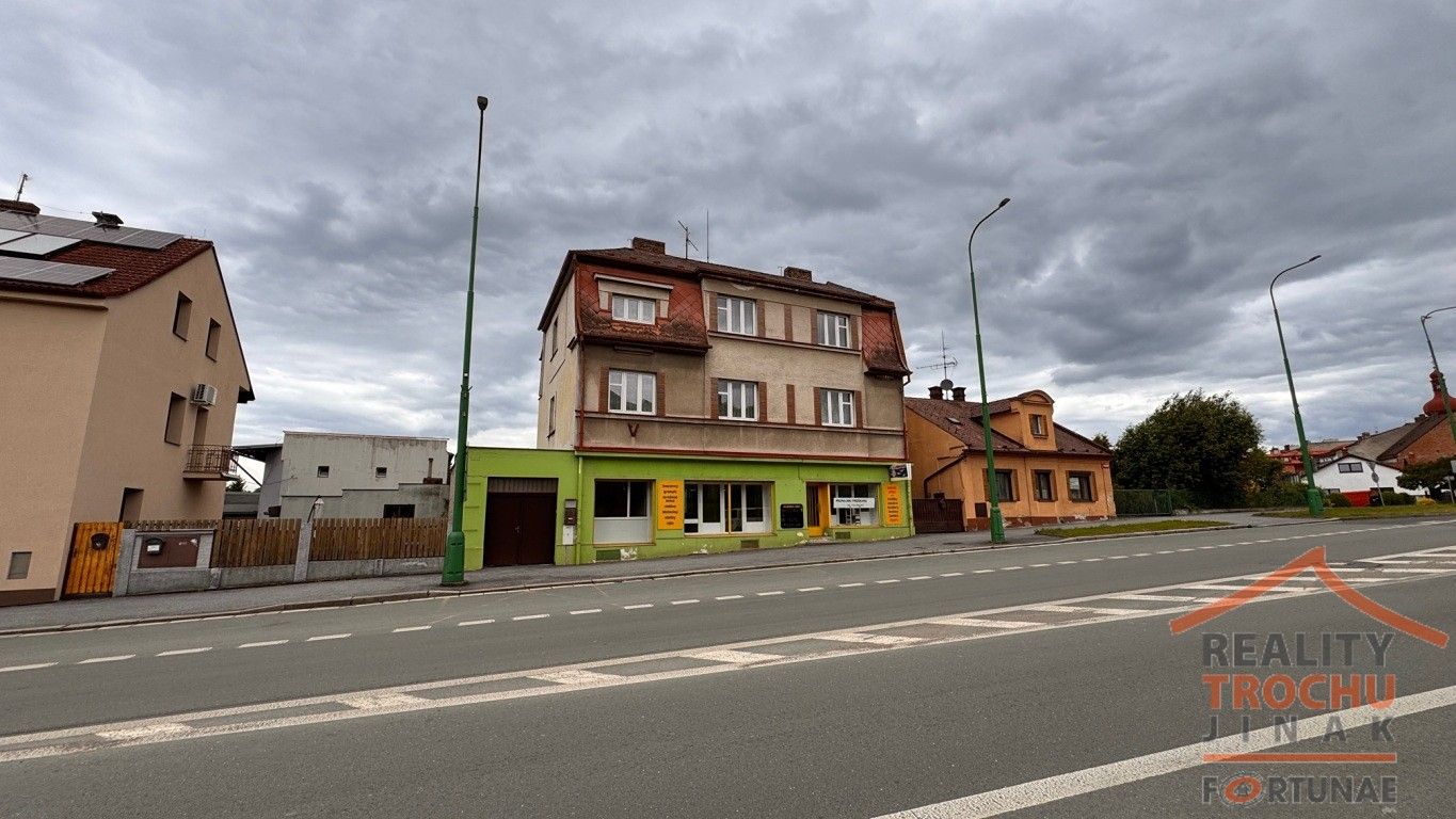 Pronájem obchodní prostory - Na Valech, Jaroměř, 366 m²