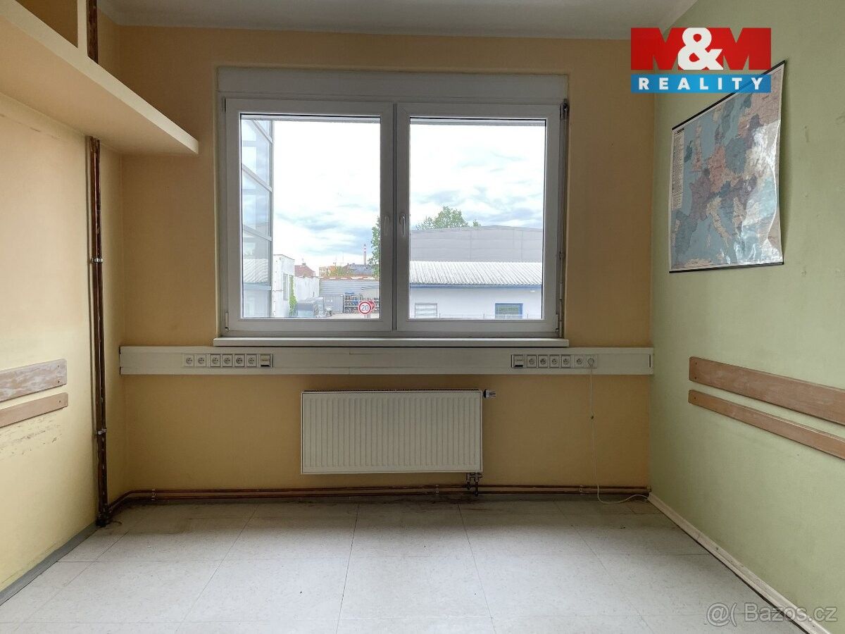 Pronájem kancelář - Raisova, Strakonice, 15 m²