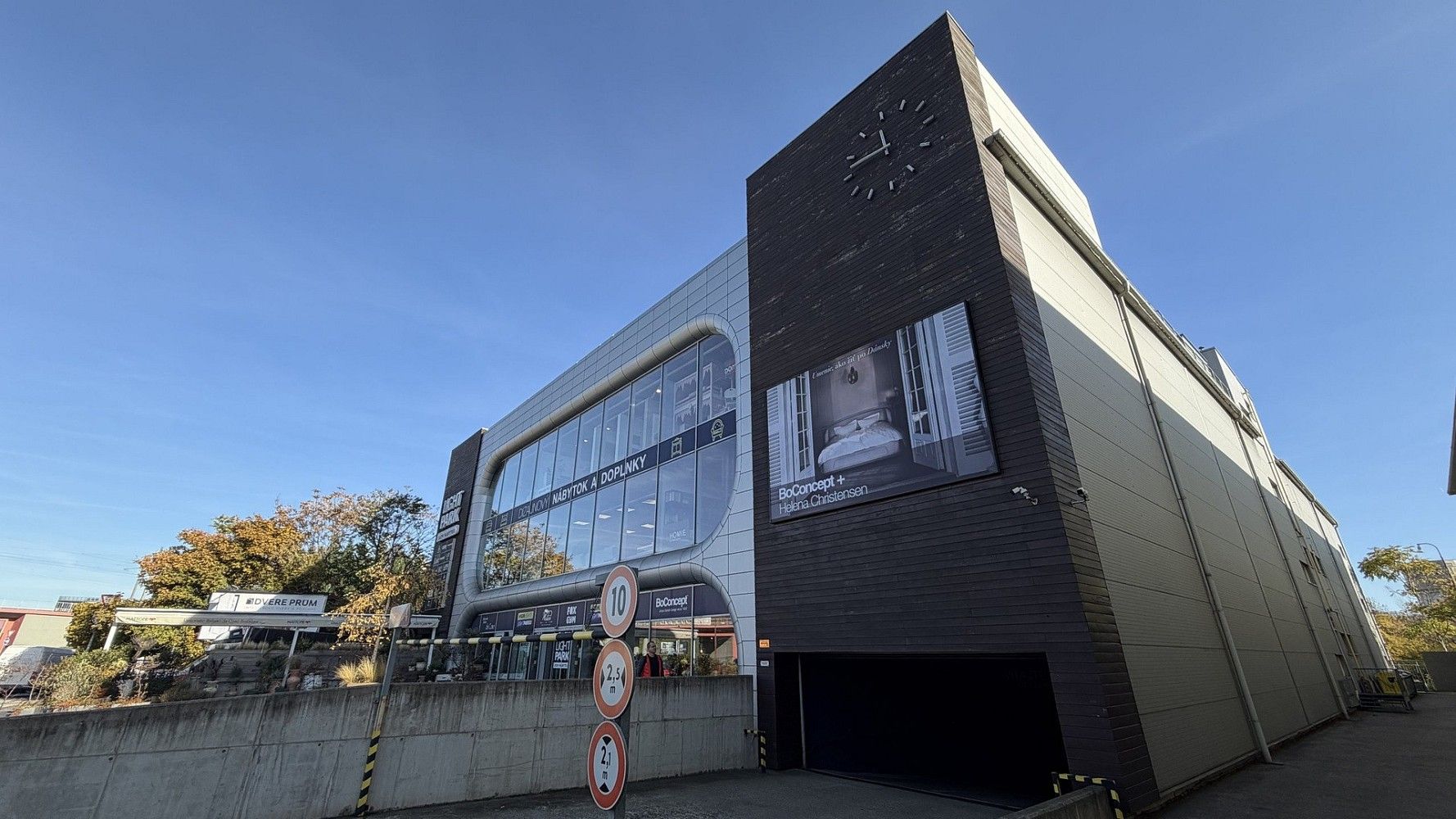 Obchodní prostory, Bratislava-Nové Mesto, SK, 7 930 m² - 2