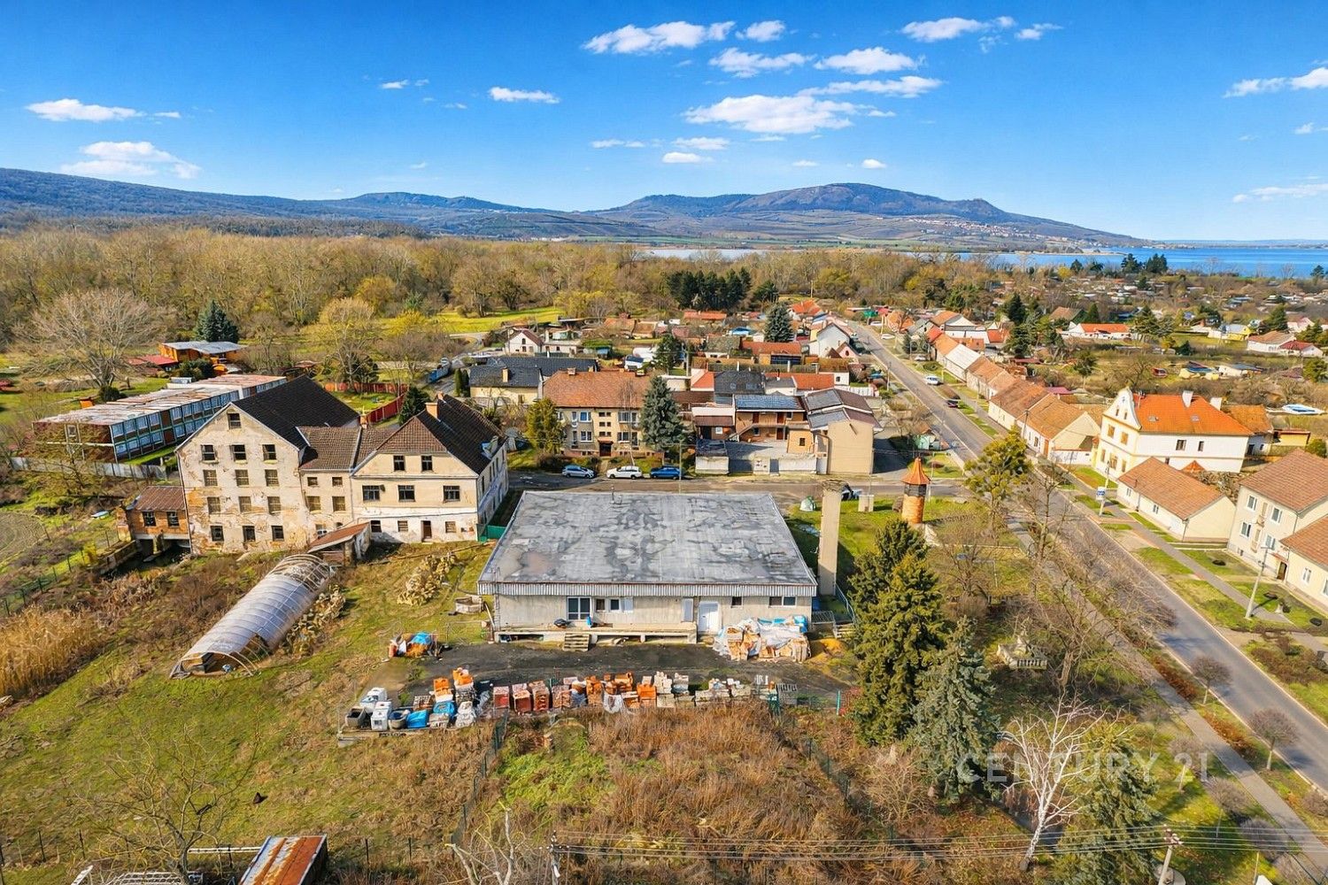 Ubytovací zařízení, Přítluky, okres Břeclav, Jihomoravský kraj, 2 133 m² - 2