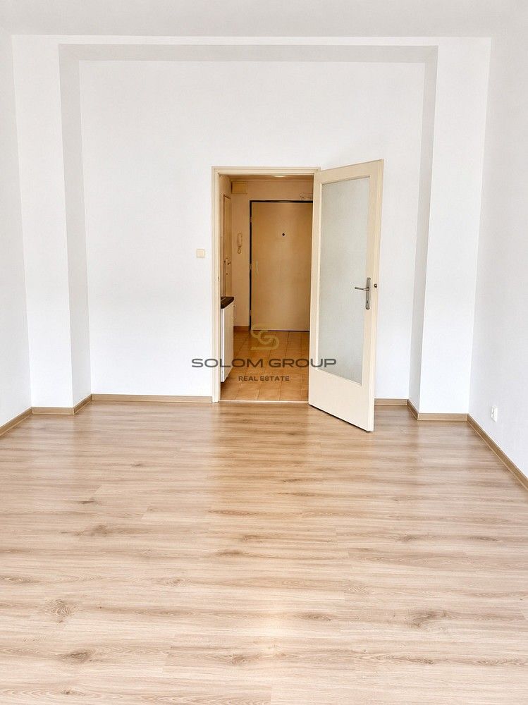 1+kk, Praha - Vršovice, okres Praha 10, Hlavní město Praha, 35 m² - 2