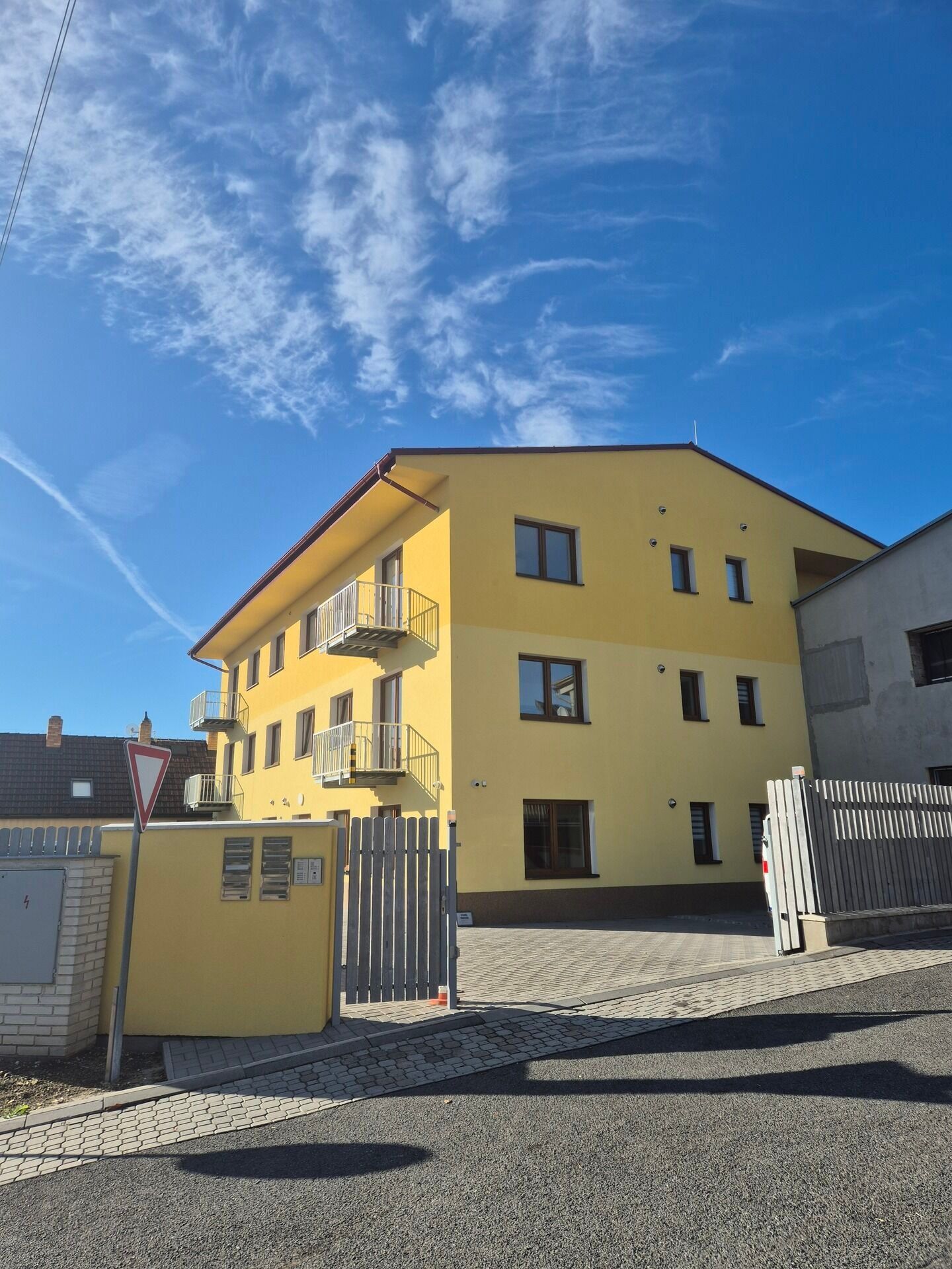 Pronájem byt 4+kk - Osvobození, Stochov, 90 m²