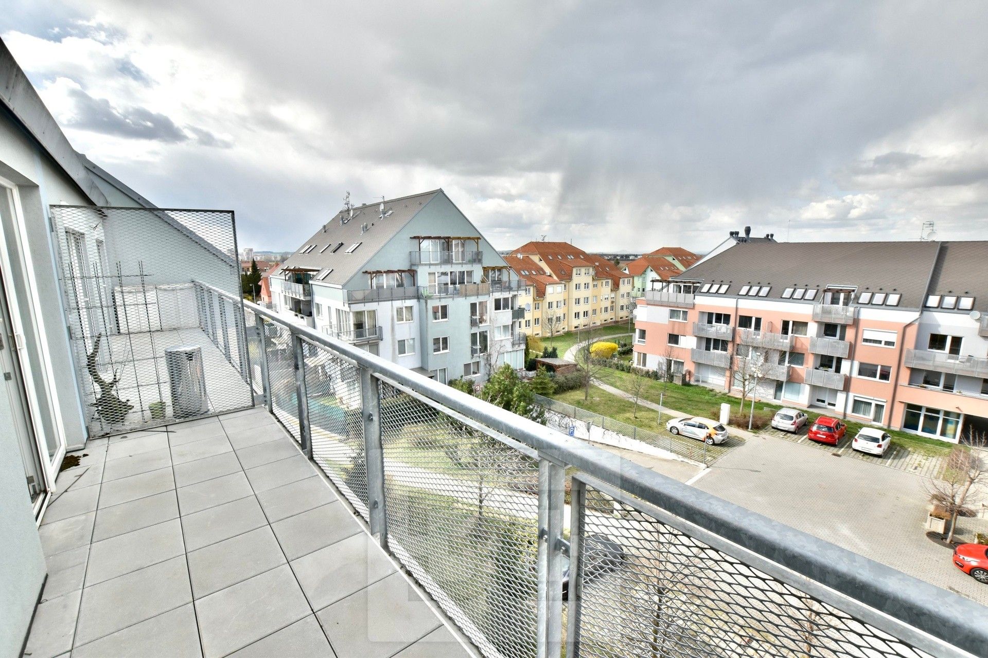 Pronájem byt 4+kk - Pod Nouzovem 970, Praha, 114 m²