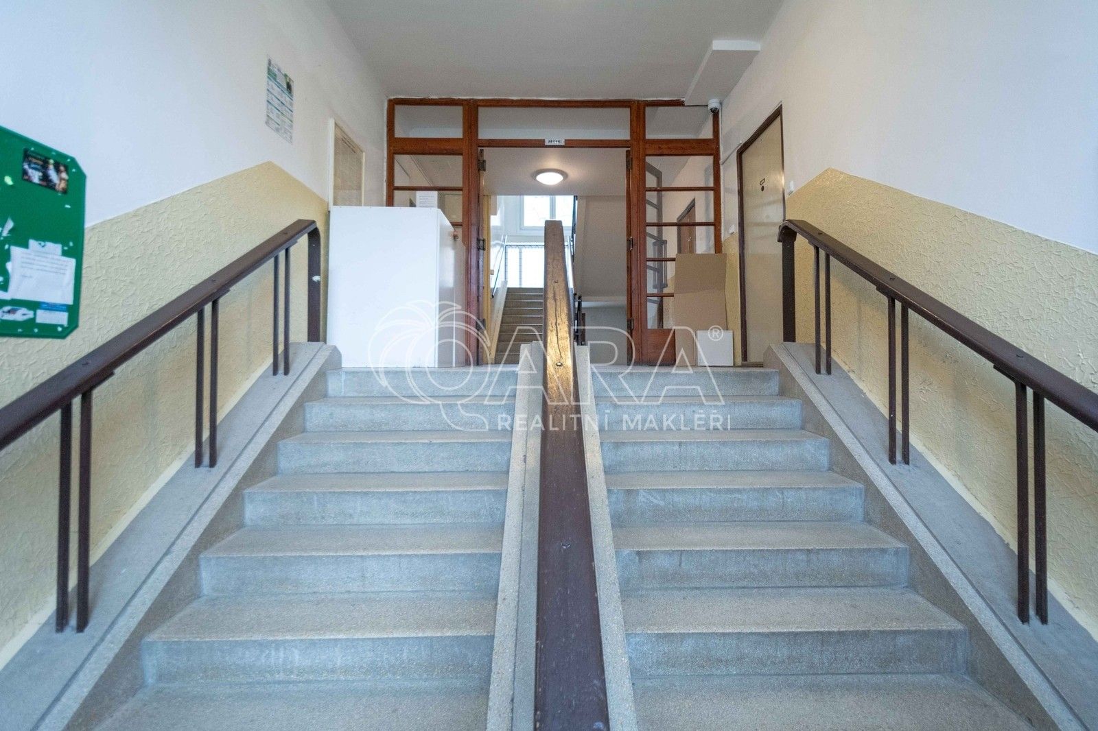 Prodej byt 1+1 - Jakutská 1204, Praha, 39 m²