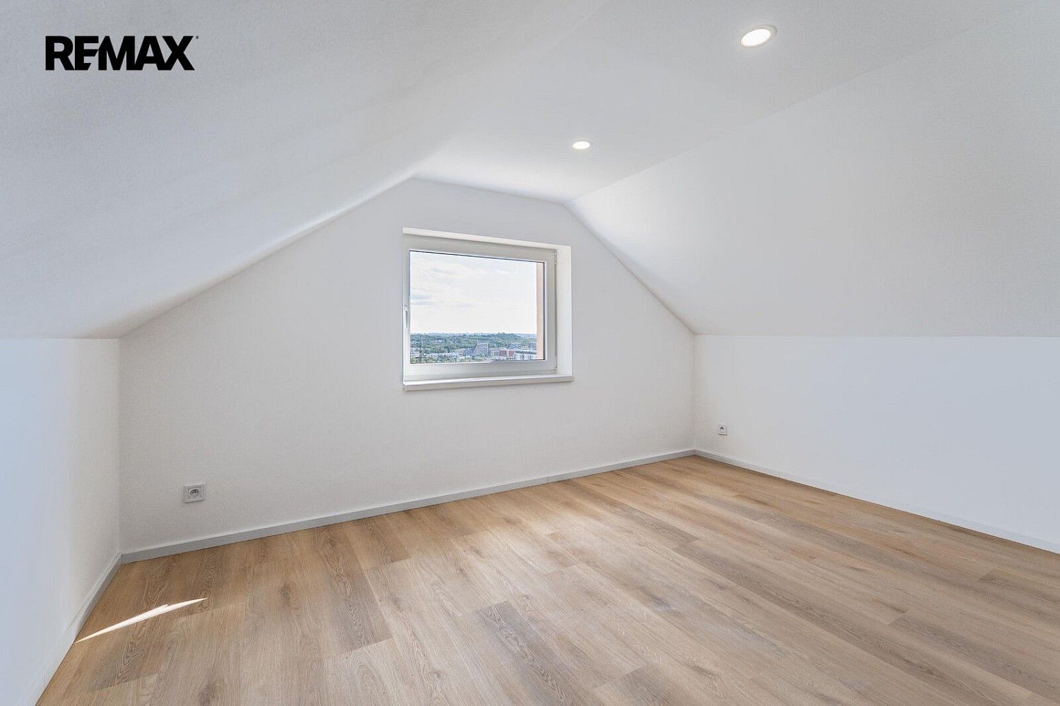 Chalupa · 87 m² · Praha - Hloubětín, okres Praha 14, Hlavní město Praha - 4