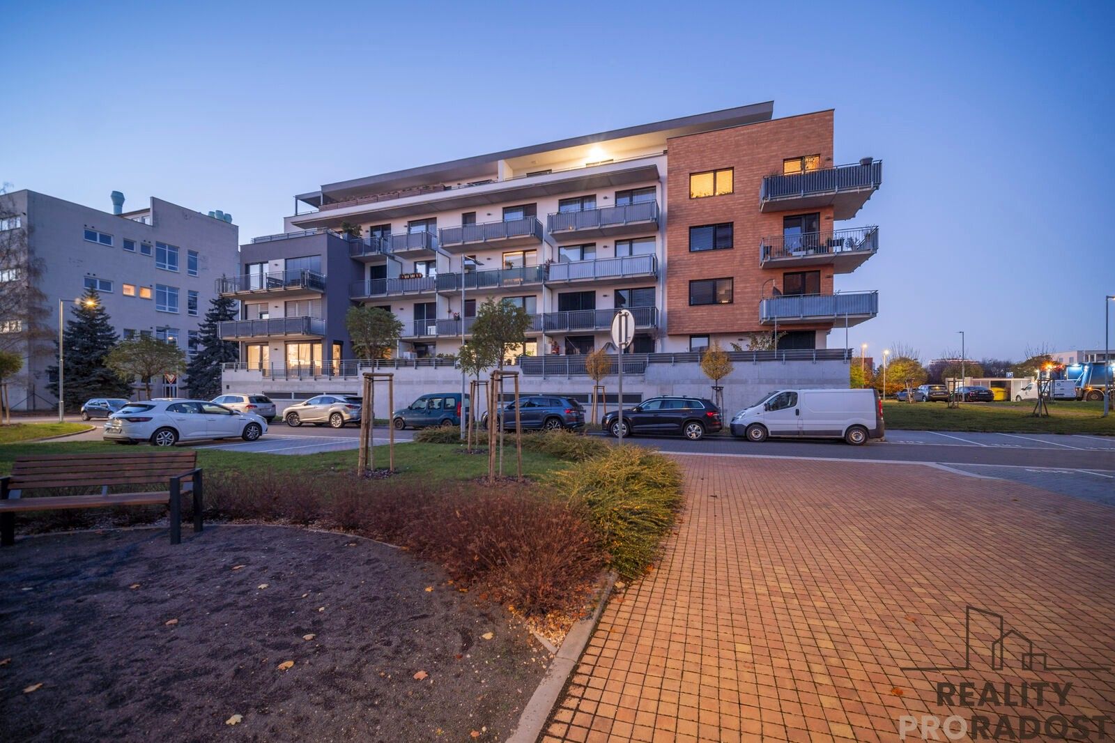 3+kk, Antonína Petrofa, Hradec Králové, 103 m²