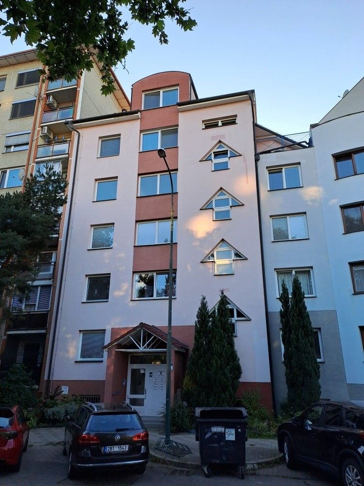 Byty, Hodonín, 695 01