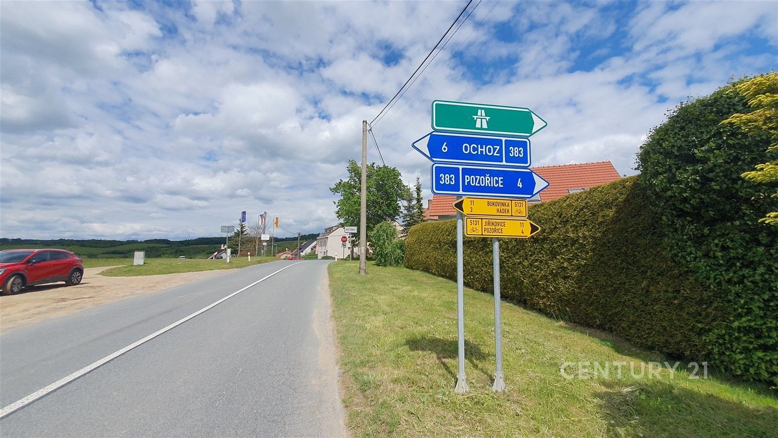 Prodej komerční pozemek - Hostěnice - 5