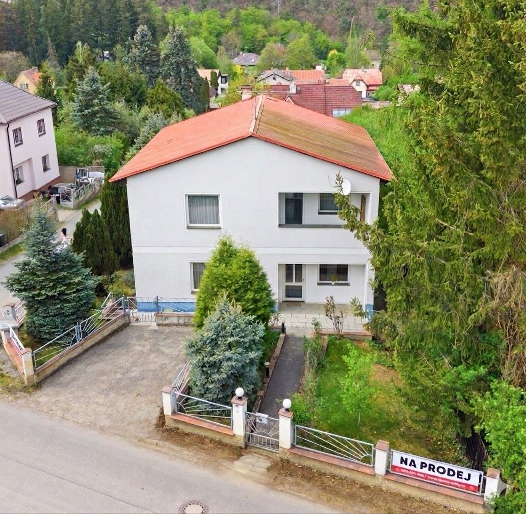 Rodinné domy, Na Bořích, Zadní Třebaň, 239 m² - 1