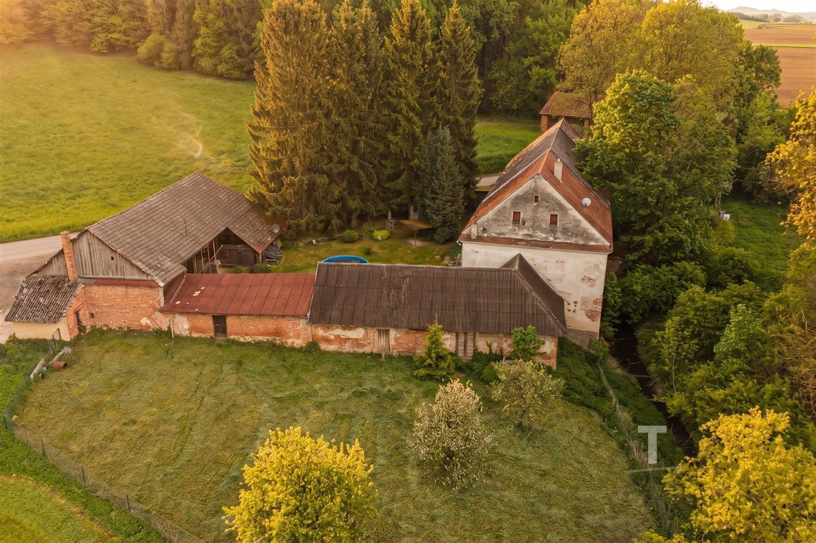 Zemědělská usedlost · 658 m² · Jaroměřice - 3
