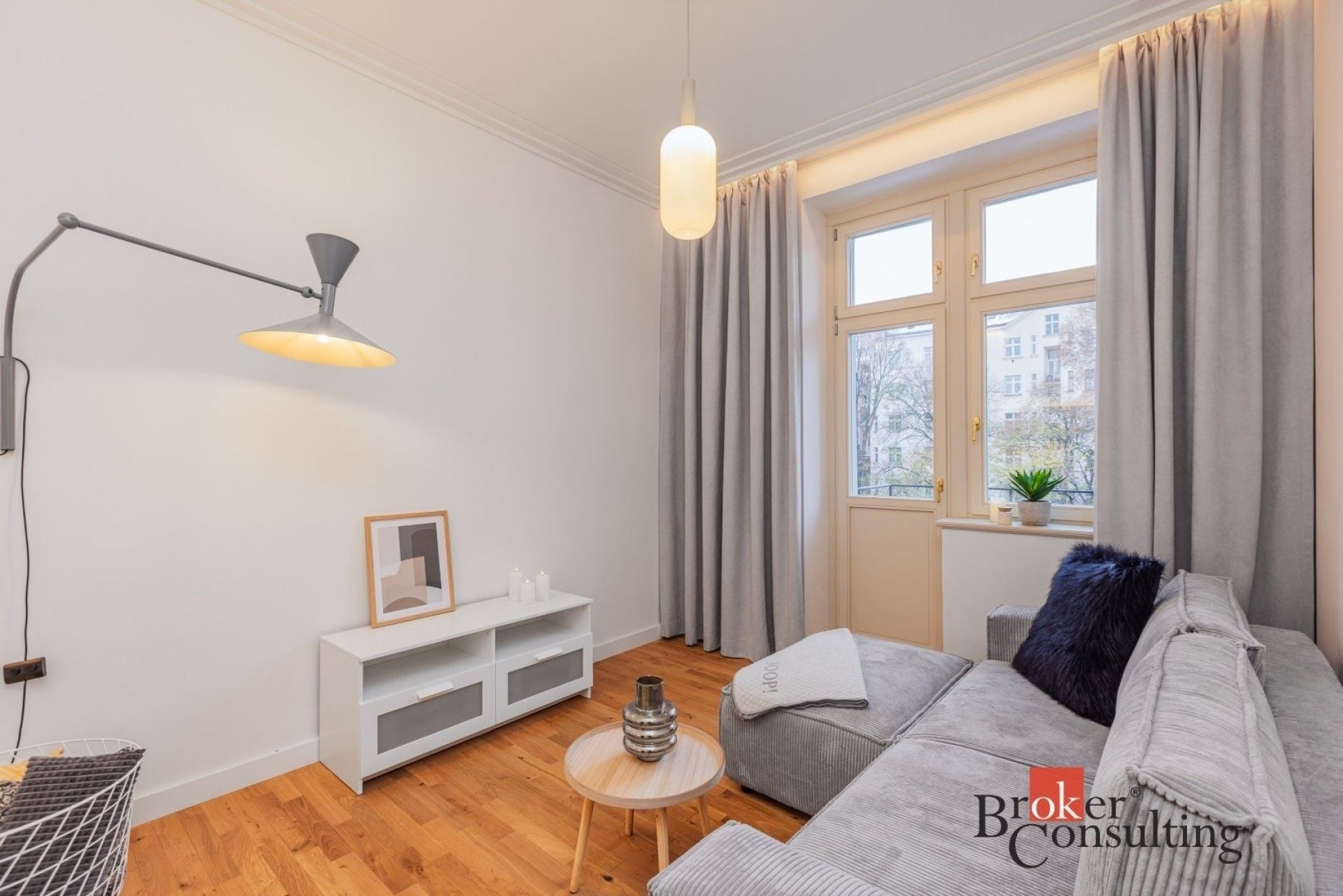 2+kk, Jaromírova, Praha, 47 m² - 1
