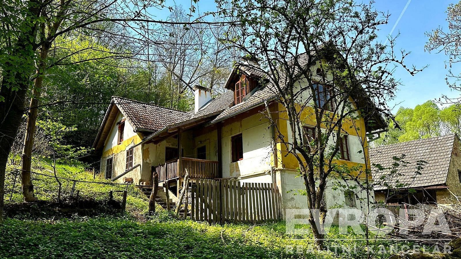 Rodinné domy, Dubá - Nový Berštejn, okres Česká Lípa, Liberecký kraj, 350 m² - 2