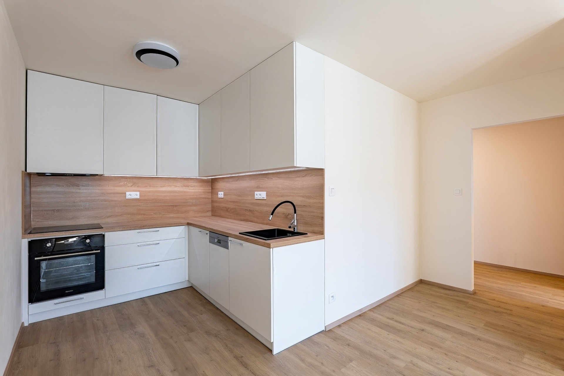 2+kk, Přátelství, Praha Uhříněves, 39 m² - 1