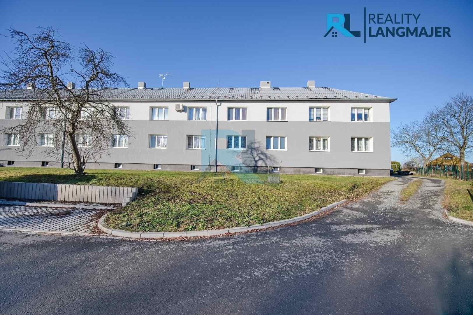 3+1, 1. máje, Vejprnice, 74 m²