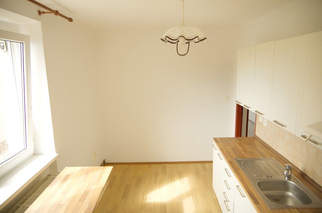 Prodej byt 3+1 - Bechyně, okres Tábor, Jihočeský kraj, 62 m² - 5