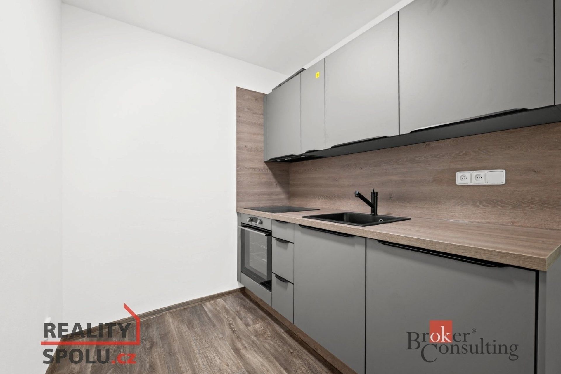 2+kk, Italská, Kladno, 47 m²