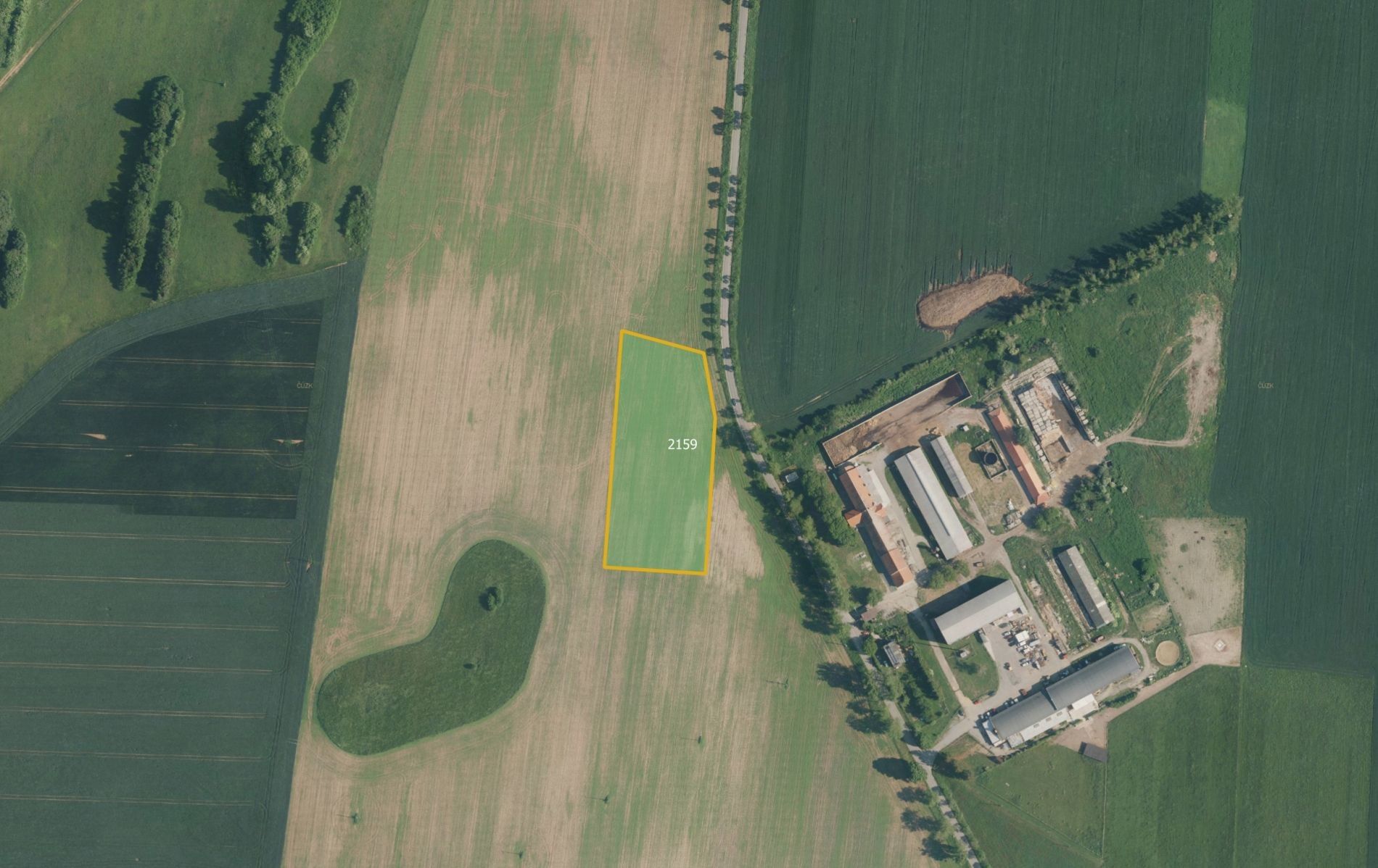 Zemědělské pozemky, Ostrov u Macochy