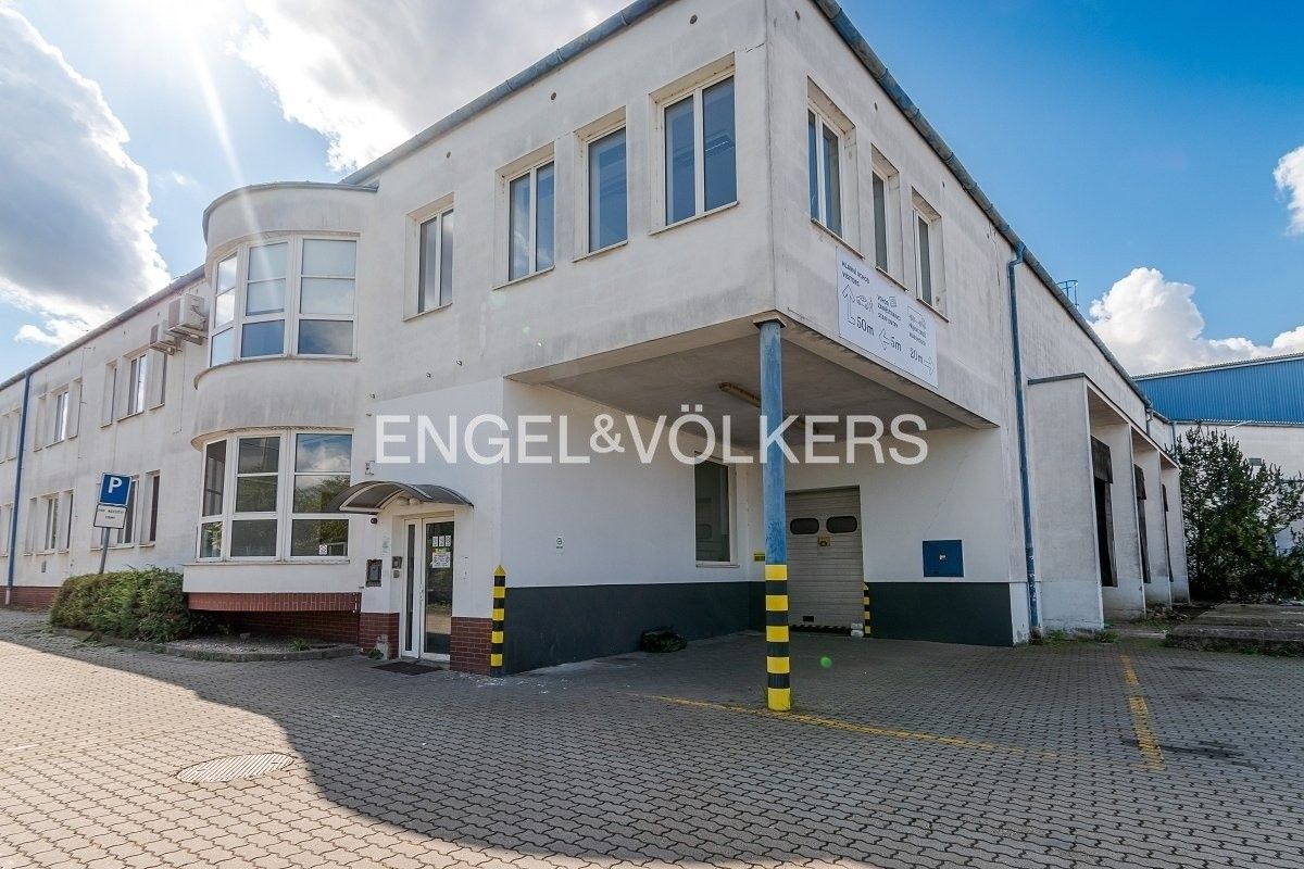 Sklady, Bečovská 1015, Praha Uhříněves, 4 712 m² - 2