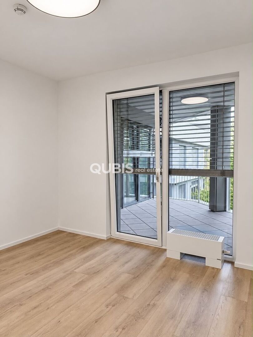 Byt 2+kk · 82 m² · Praha 3 - 4