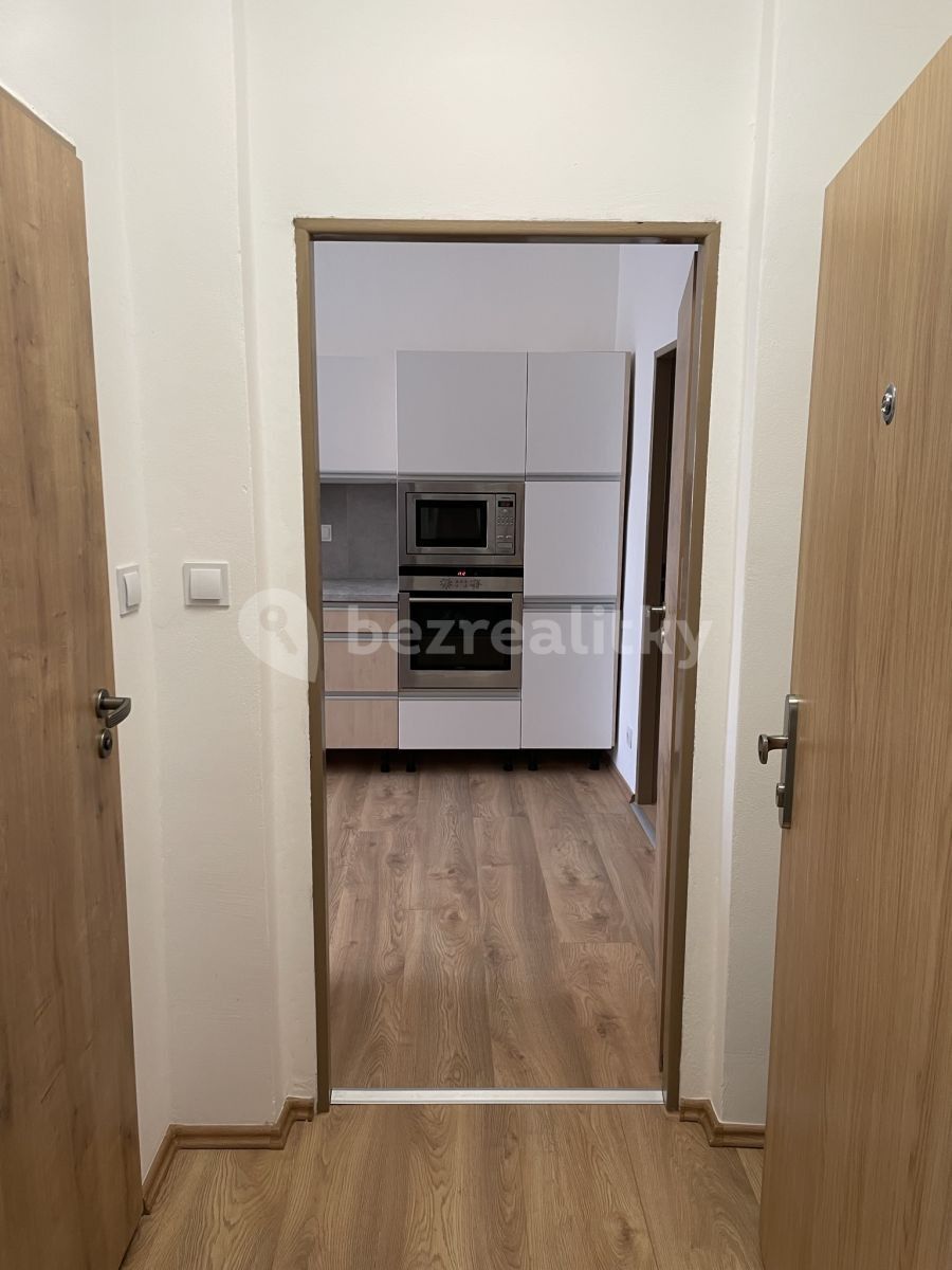 Byt 1+1 · 38 m² · Duškova, Praha - Smíchov - 3
