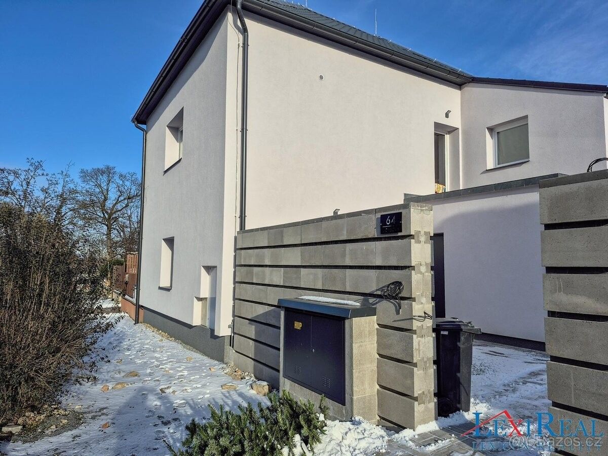 Byty, Jenštejn, 250 73