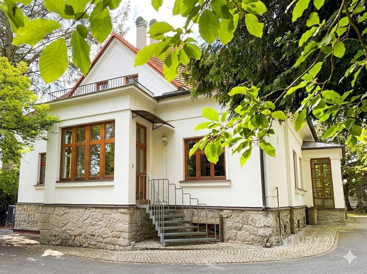 Pronájem rodinný dům - Mánesova, Domažlice - Týnské Předměstí, 450 m² - 5