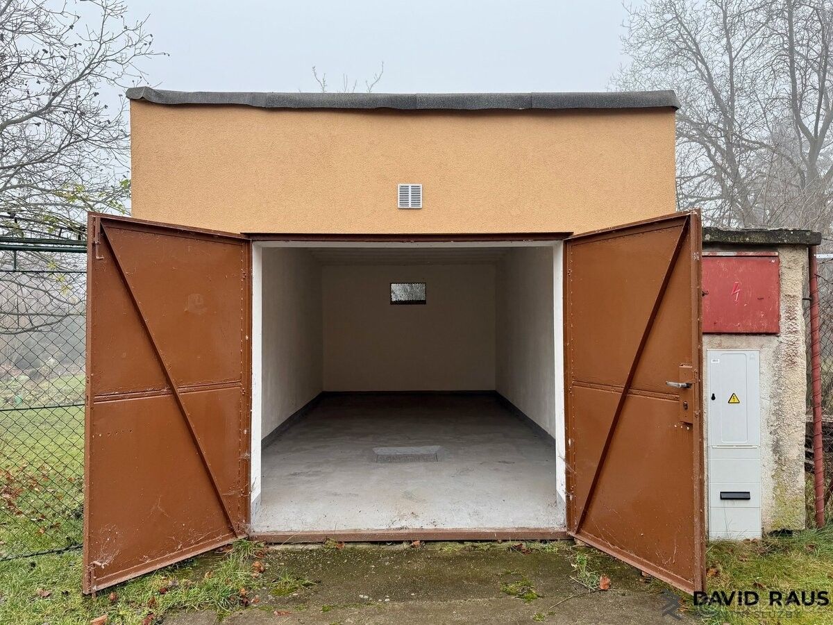 Prodej garáž - Brno, 627 00