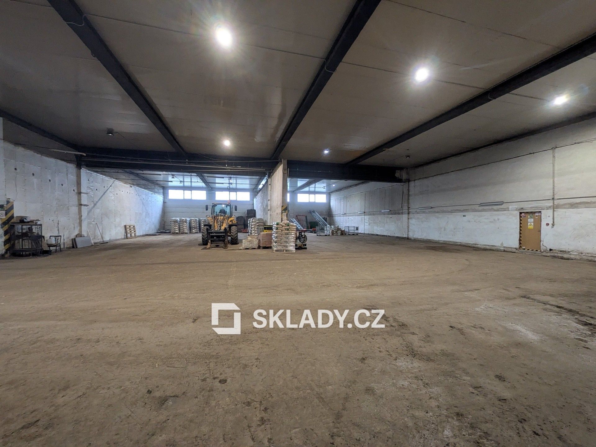 Sklady, Ústí nad Labem, 890 m² - 1