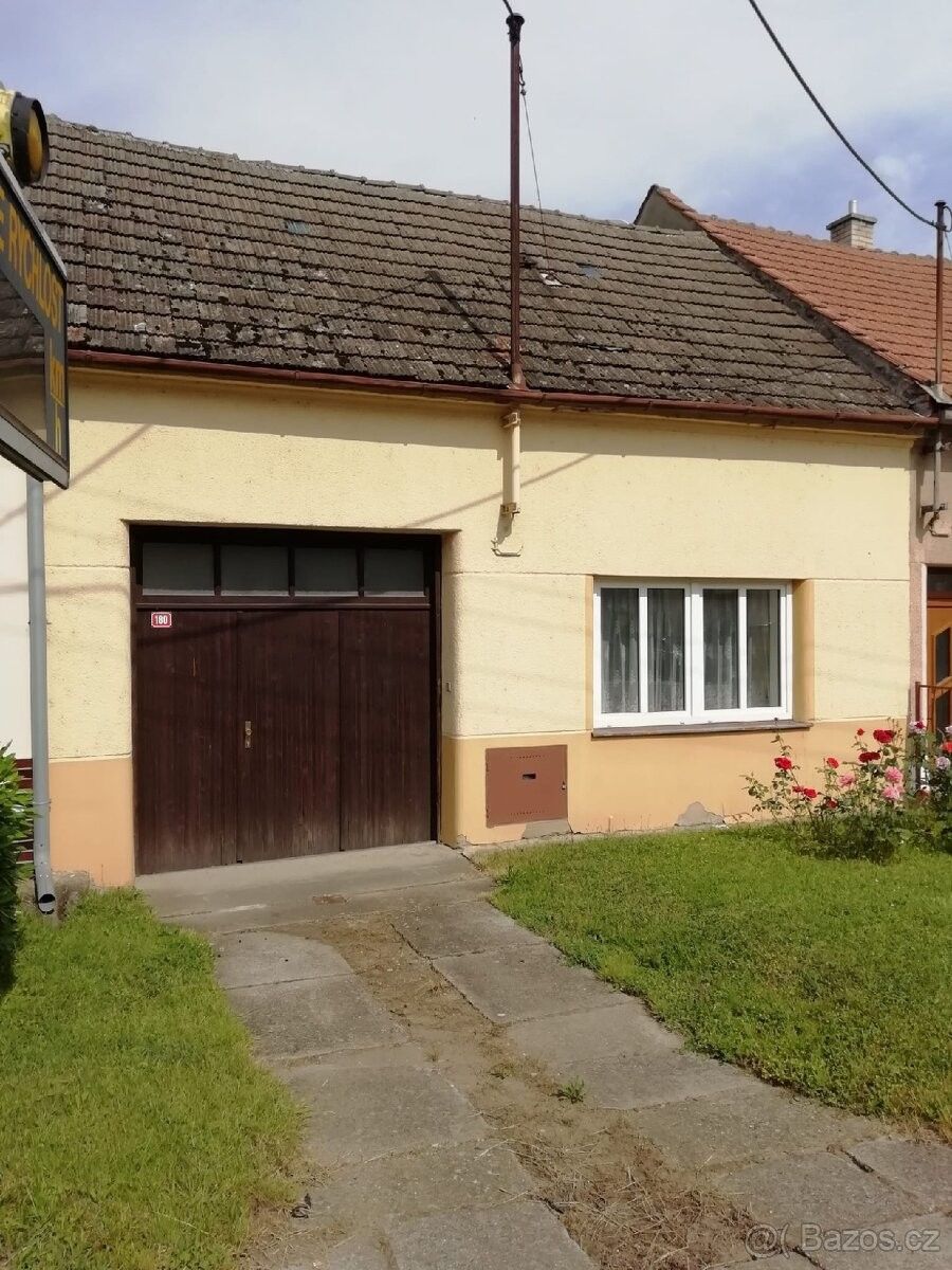 Rodinné domy, Veselí nad Moravou, 698 01