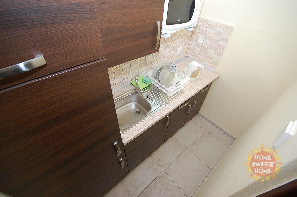 Pronájem kancelář - Přístavní, Praha, 22 m²