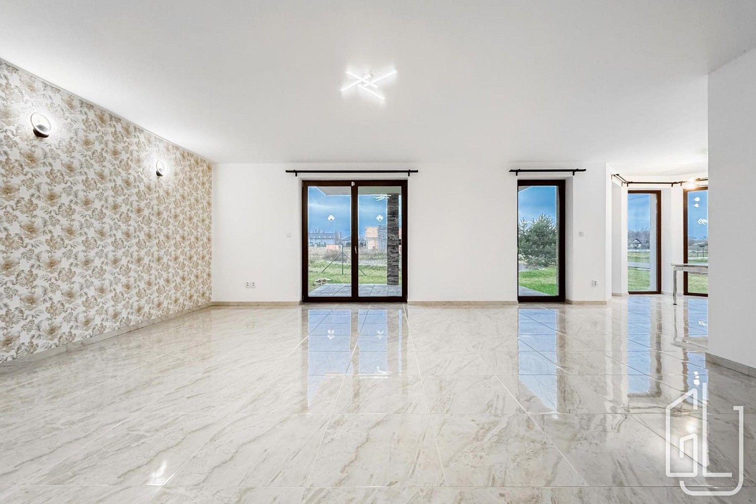 Prodej rodinný dům - Trnová, okres Praha-západ, Středočeský kraj, 317 m² - 5