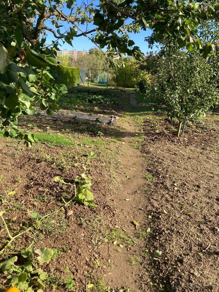 Zahrady, Moravské Budějovice, 676 02, 248 m²