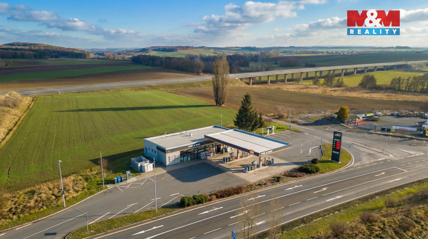 Obchodní prostory · 200 m² · Lochenice - 4