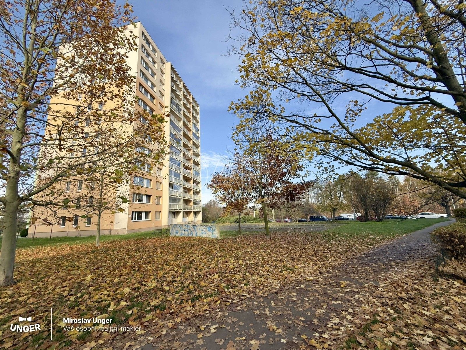 3+kk, Nad lesním divadlem, Praha, 65 m²