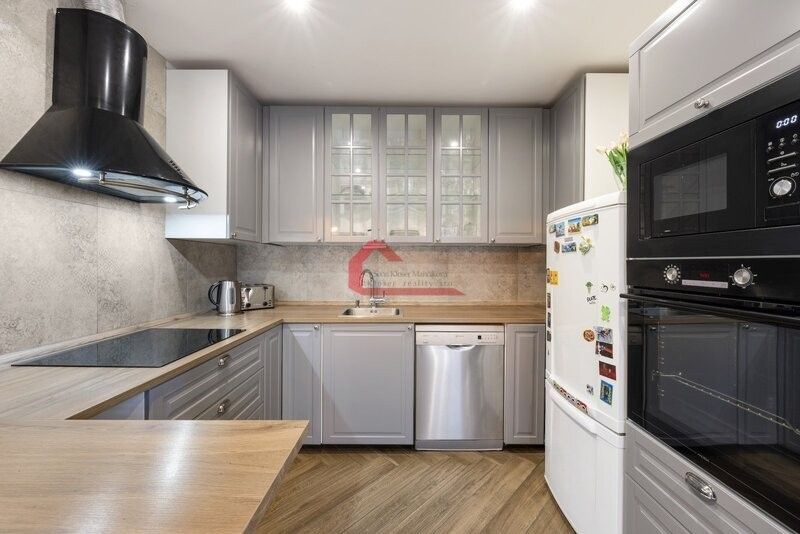 Prodej dům - Břeclav, 691 41, 572 m²