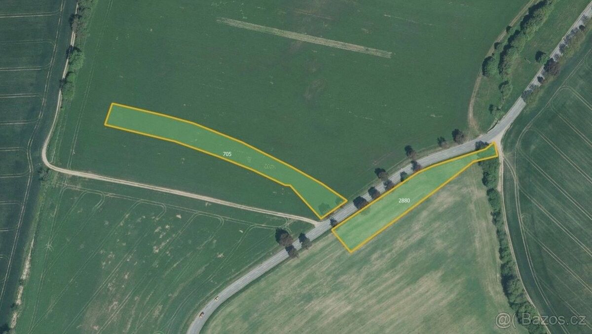 Prodej pozemek pro bydlení - Roštín, 768 03