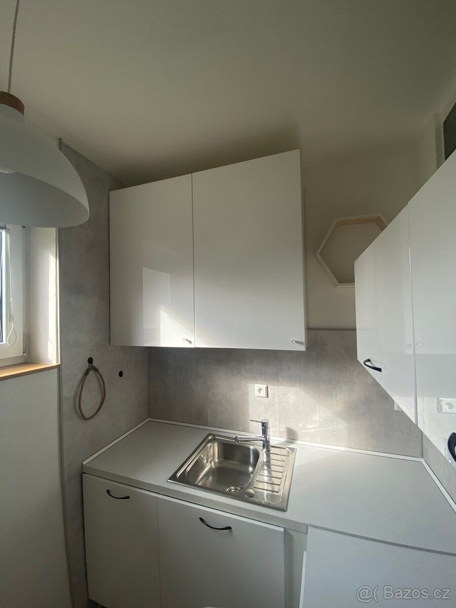 Byty, Nový Hrozenkov, 756 04 - 2