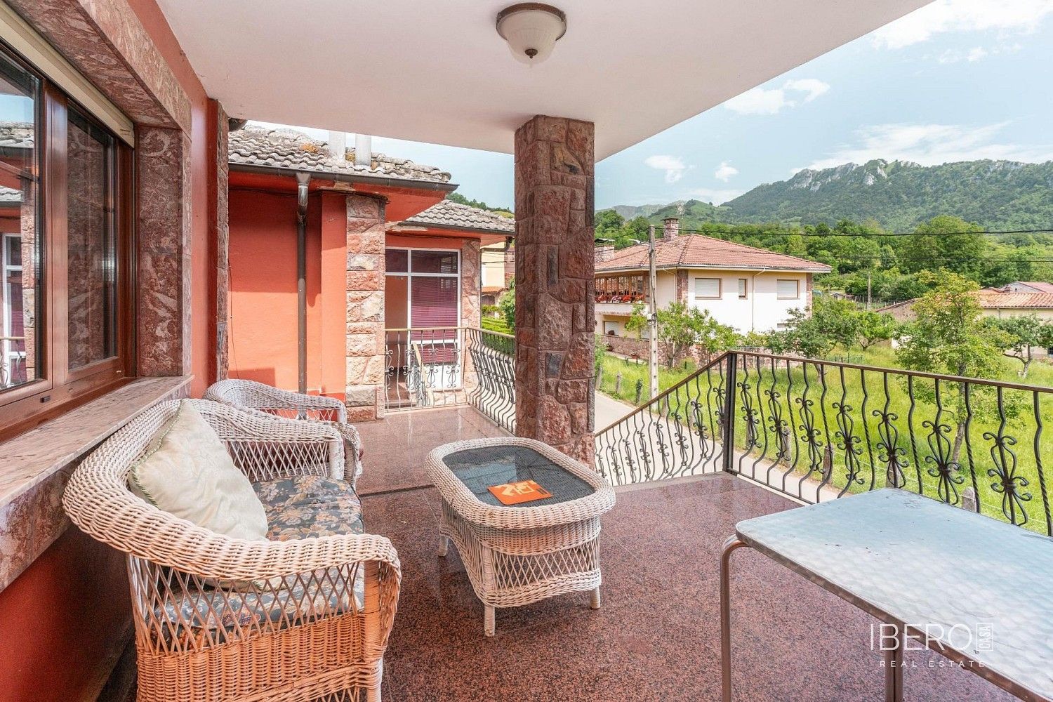 Rodinný dům · 408 m² · Aller, Španělsko - 2