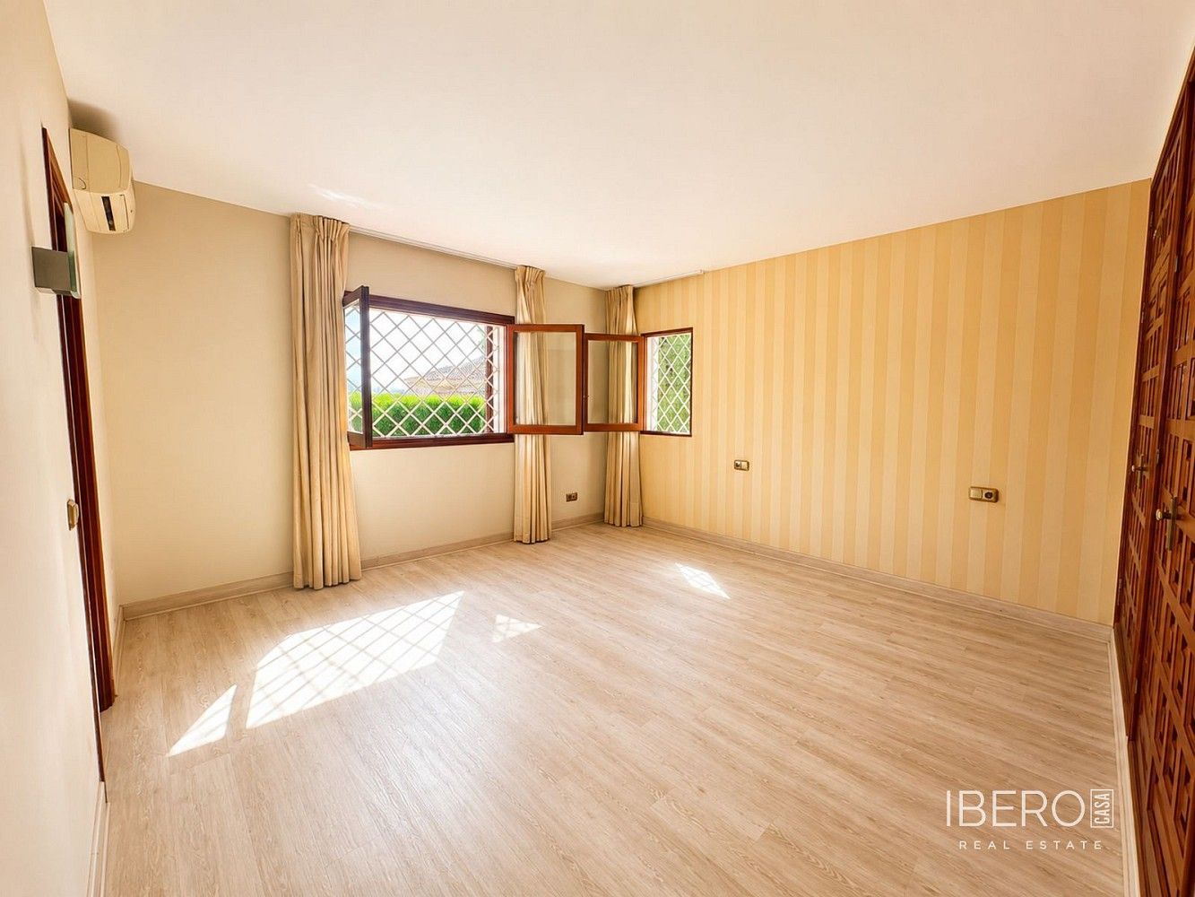 Prodej rodinný dům - Río Real, ES, 450 m² - 5