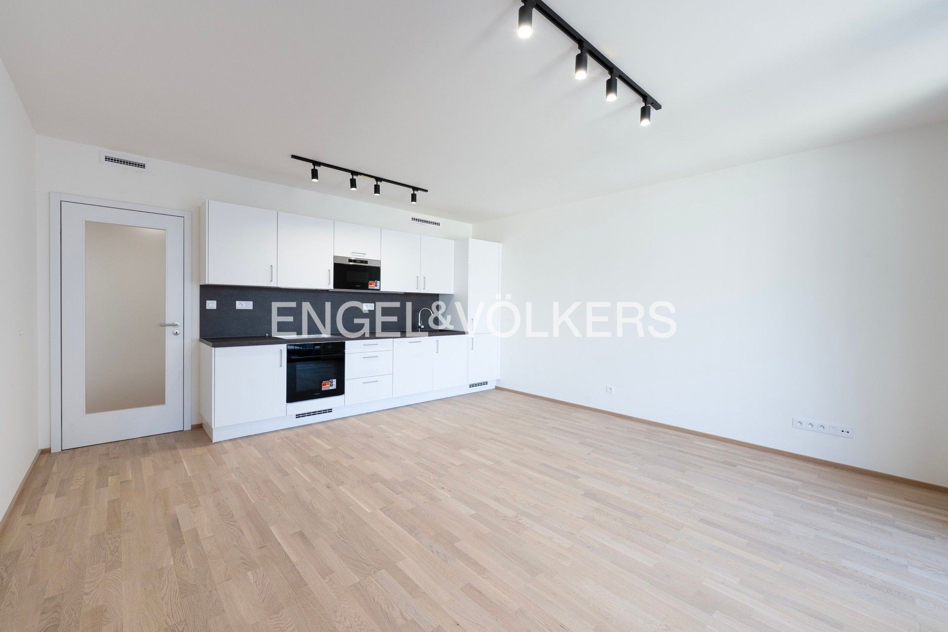 3+kk, Albrightové , Praha Smíchov, 87 m² - 1