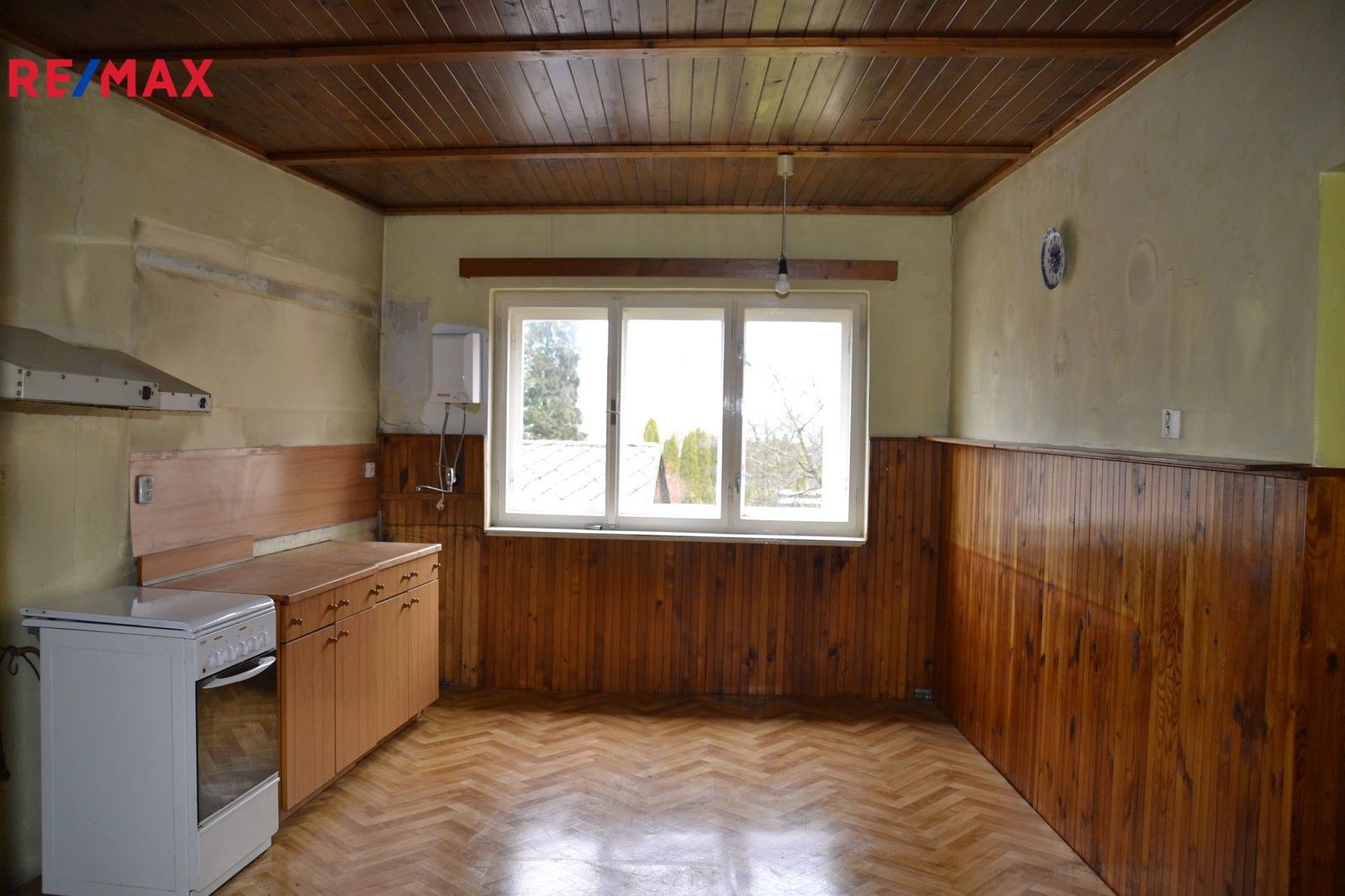 Prodej dům - Komenského, Miletín, 220 m²