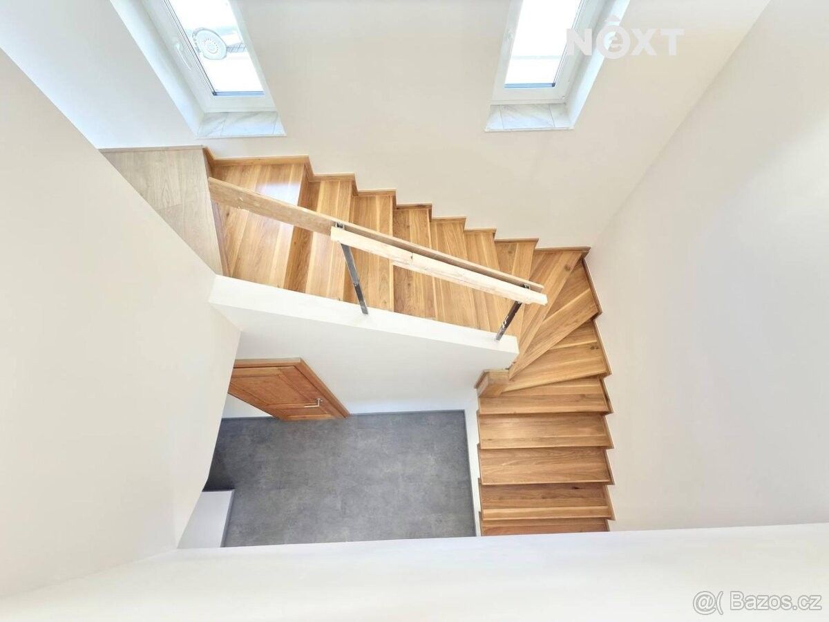 Prodej rodinný dům - Čelákovice, 250 88