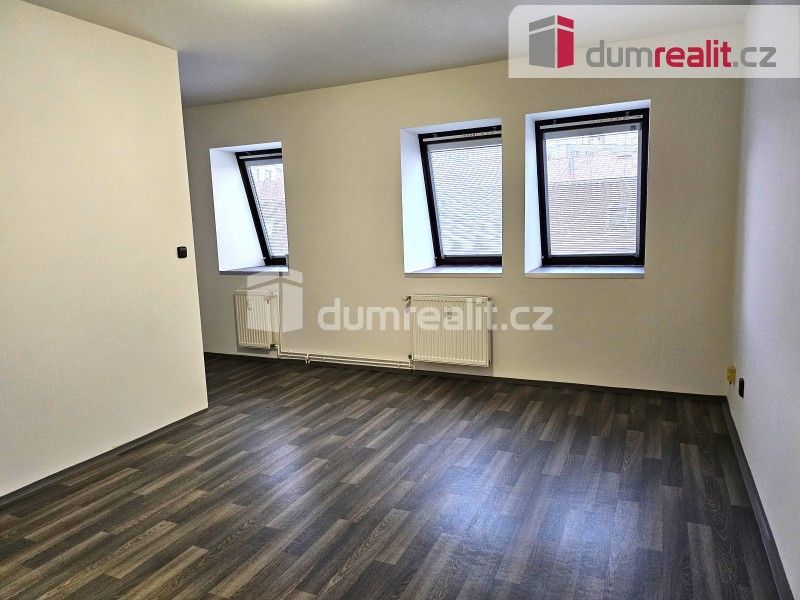 Pronájem byt 2+1 - Wolkerova, Lovosice, 50 m²