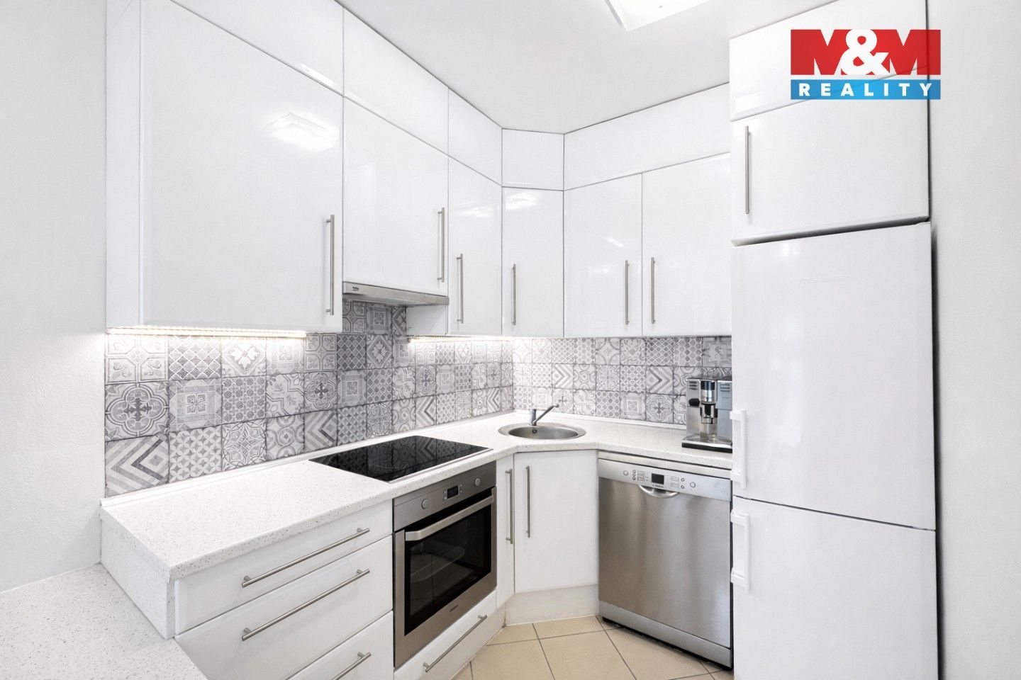 Prodej byt 1+kk - Penízovková, Praha, 37 m²