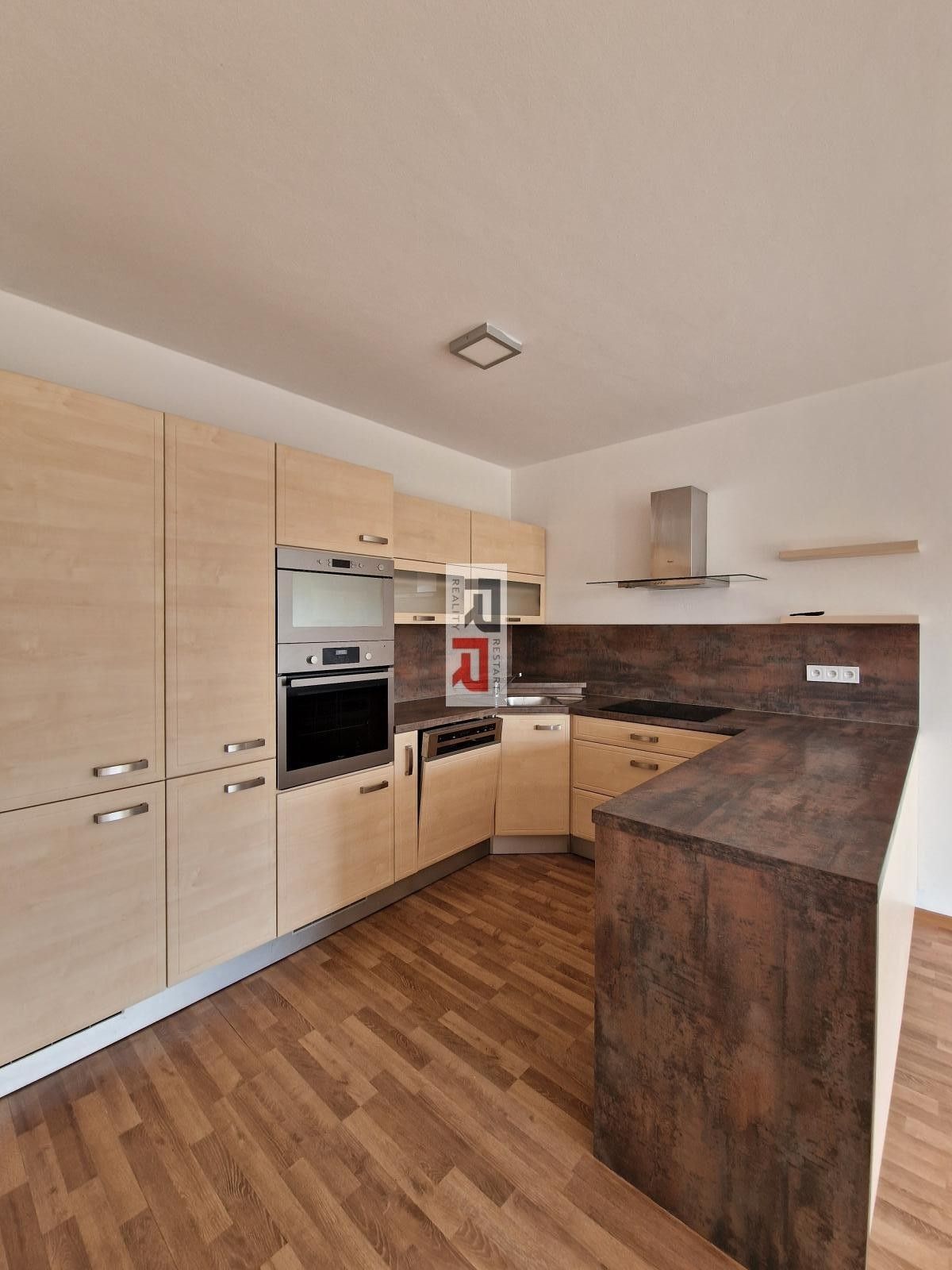 3+kk, Janského, Olomouc, 104 m²