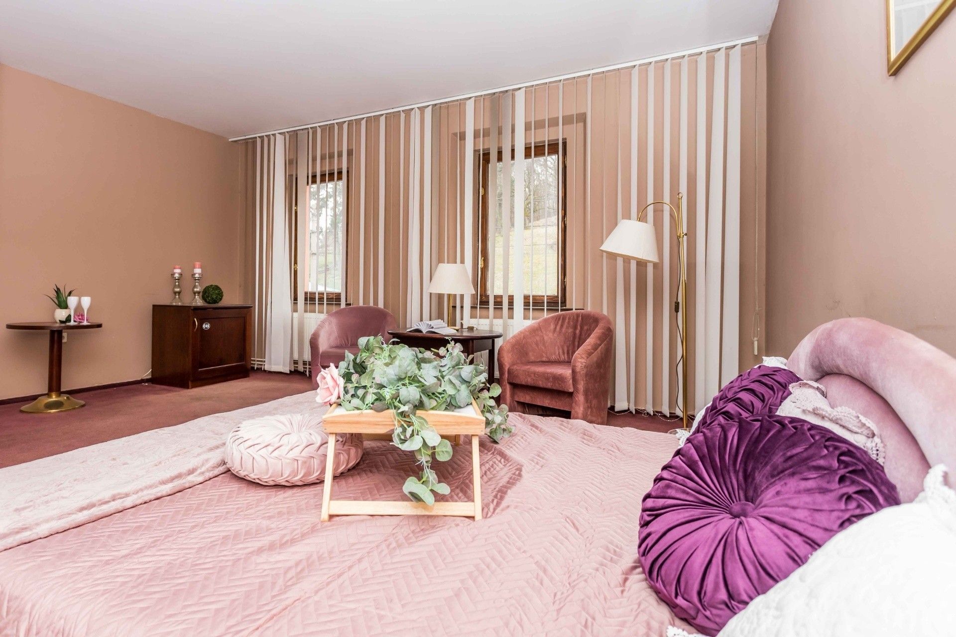 Prodej ubytovací zařízení - Ruská, Dubí, 600 m²