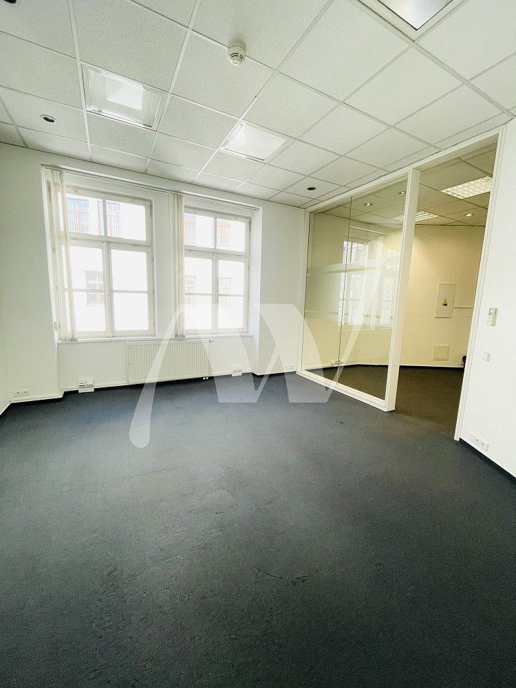 Pronájem kancelář - Praha - Nové Město, okres Praha 2, Hlavní město Praha, 142 m² - 5