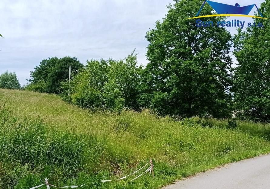 Zahrady, Polom, 29 000 m²